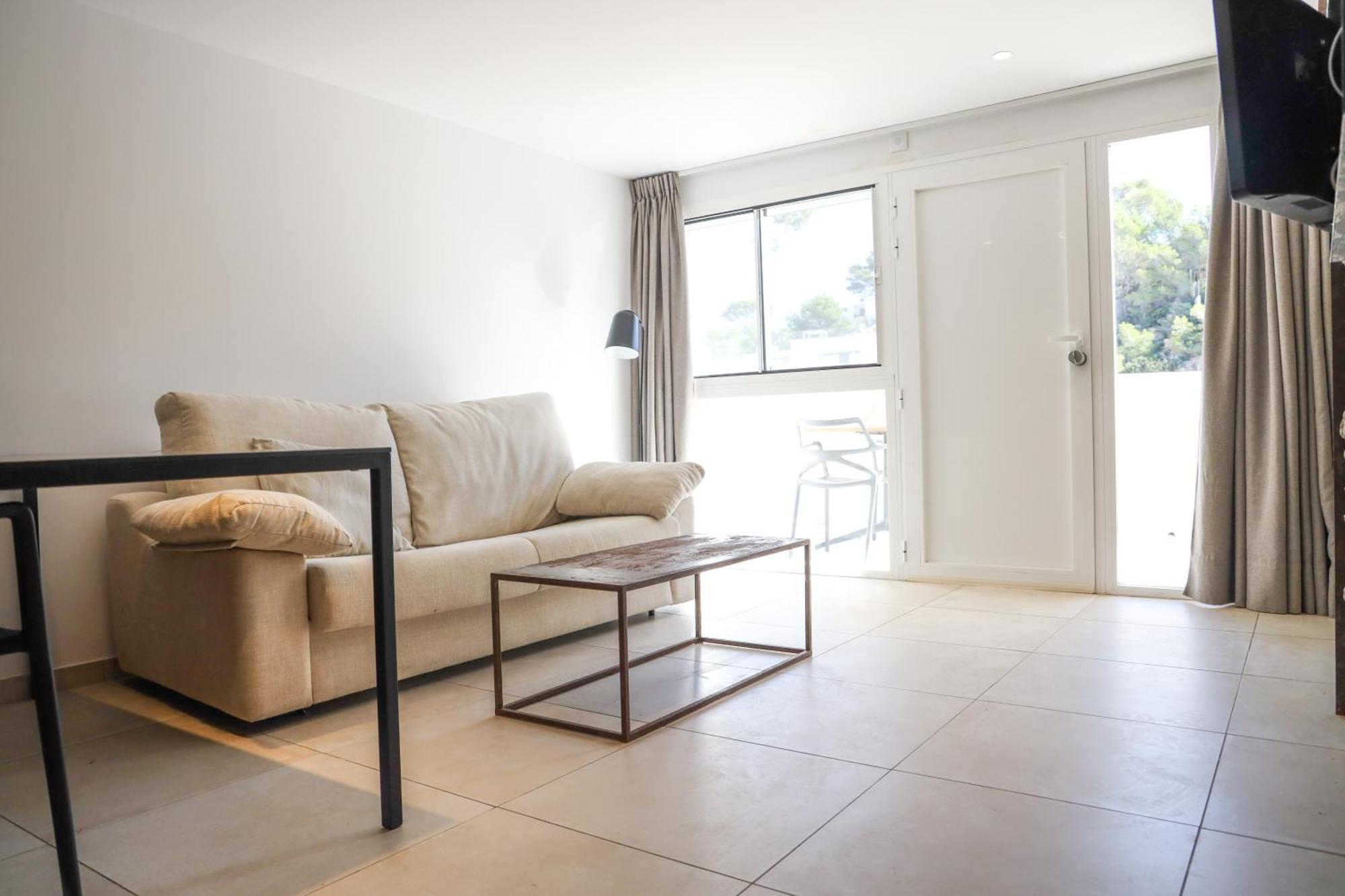 Cala Vadella Beachwalk Suites Szoba fotó