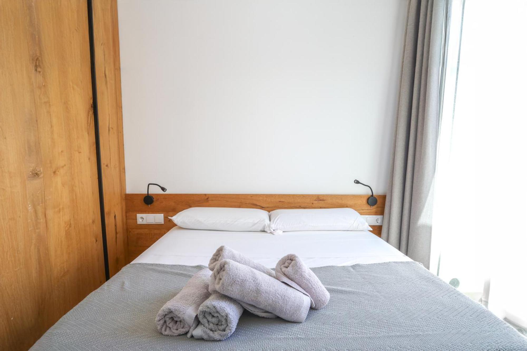 Cala Vadella Beachwalk Suites Szoba fotó